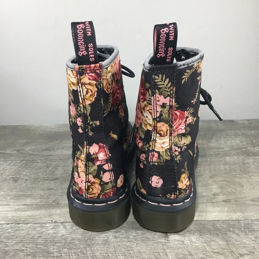 Doc Martens 11821 1460 Black Victorian Floral Bloom Combat Womens Boots Size 7